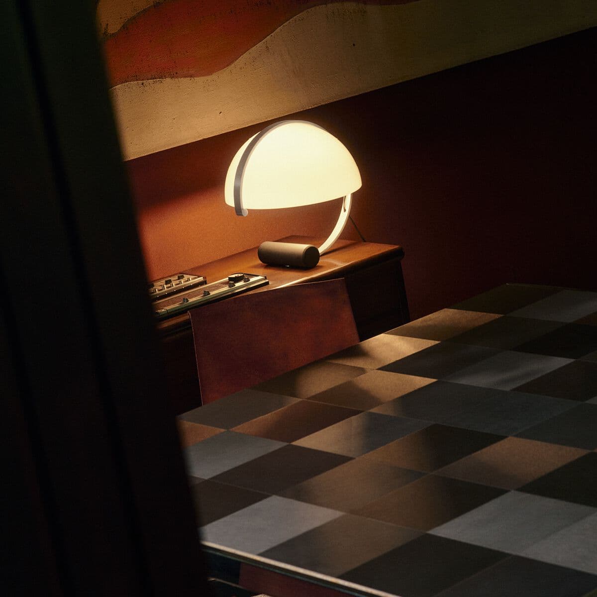 Stilnovo
META
LED metal table lamp