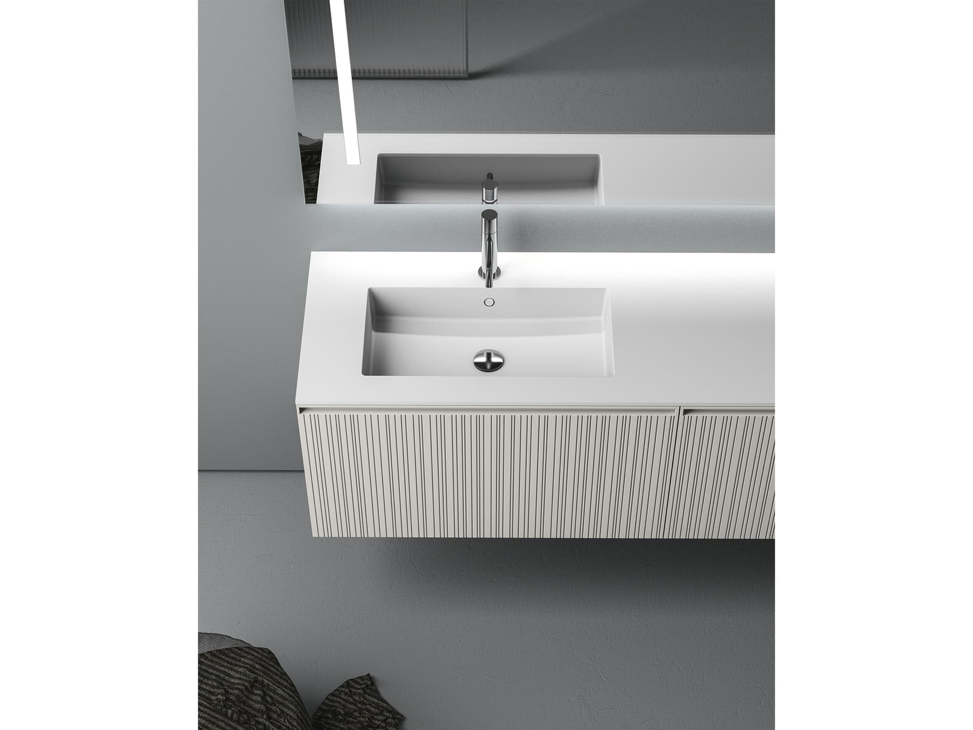 Stocco
STILO H 07
Wall-mounted vanity unit with integrated washbasin