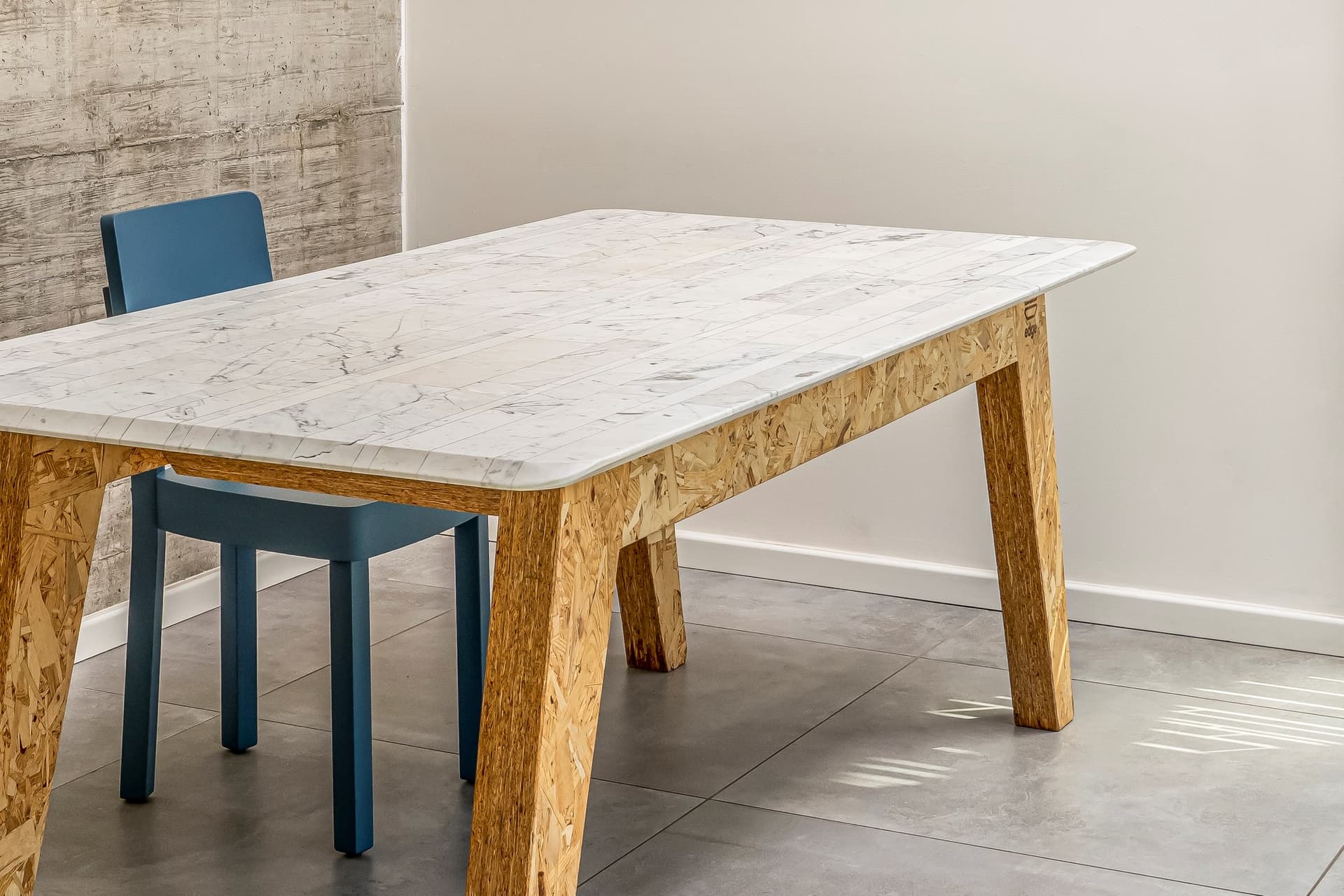Stonethica
EDGE
Rectangular Carrara marble table