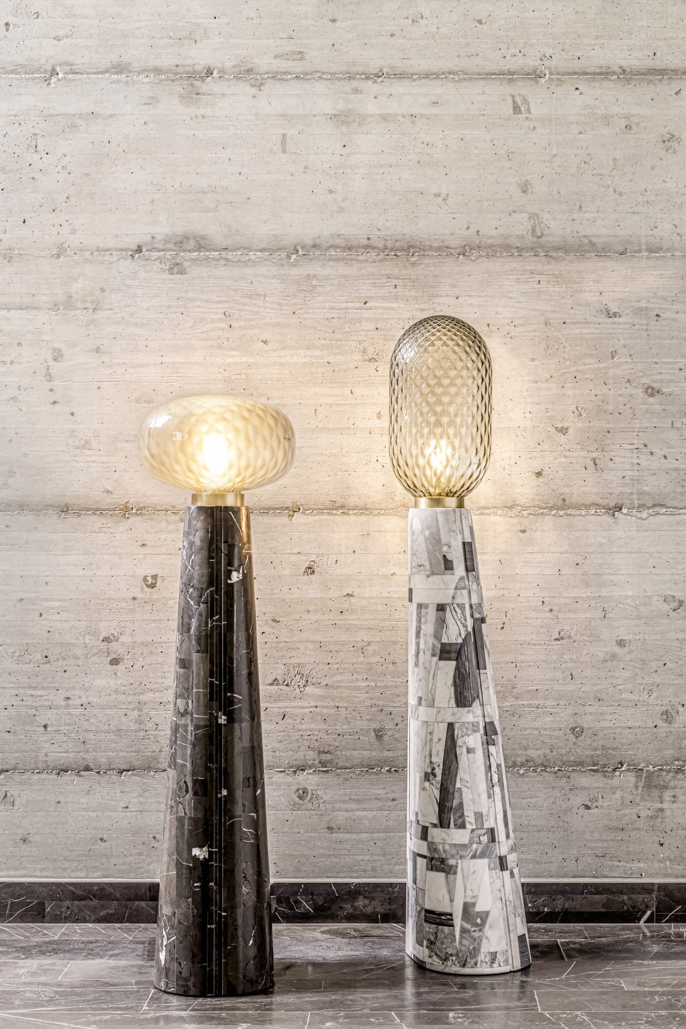 Stonethica
SEVEN BLOOMS
Pietra Grey marble floor lamp
