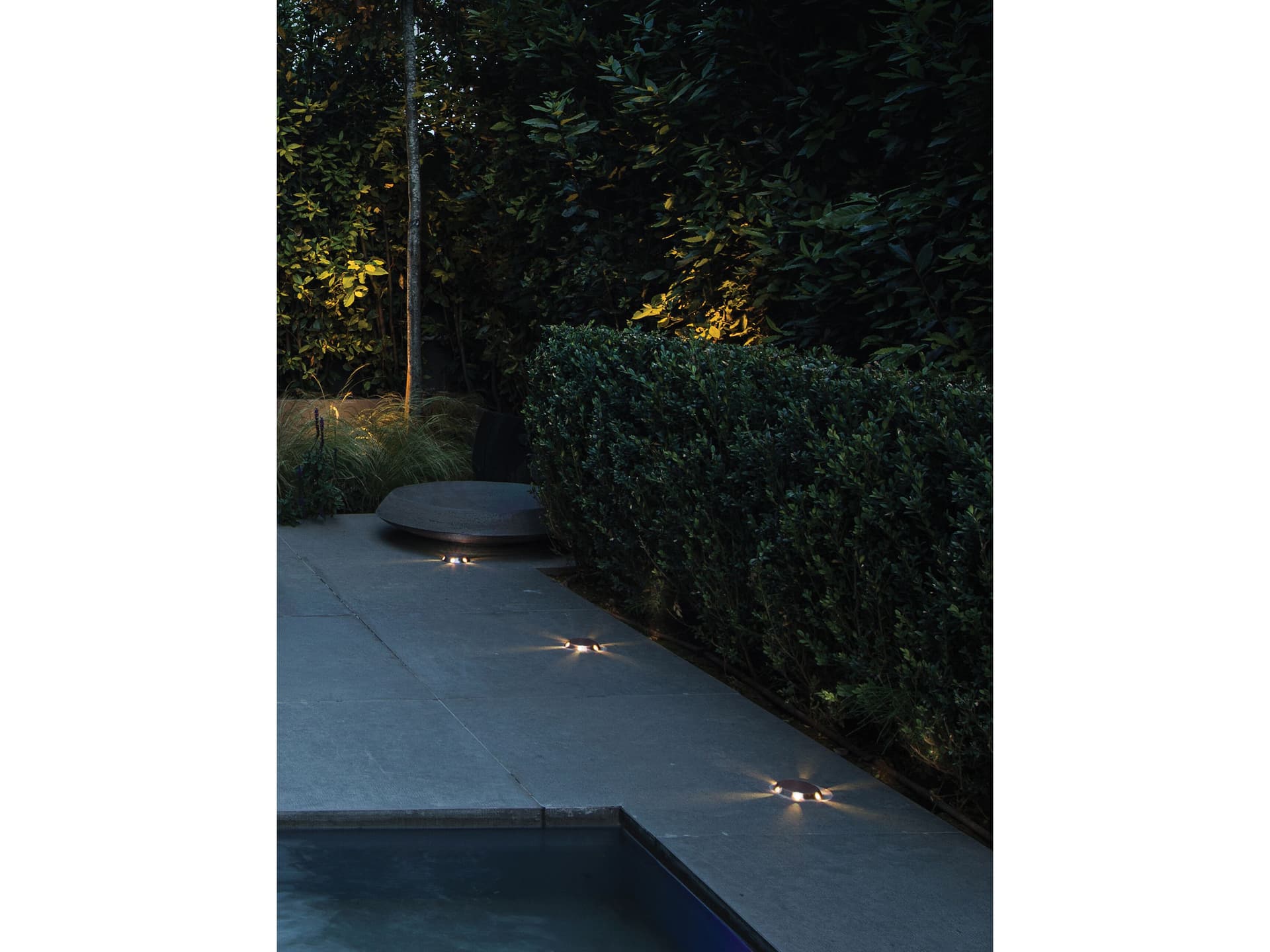 Stral
STARLIGHT
Wall-mounted walkover light LED stainless steel steplight