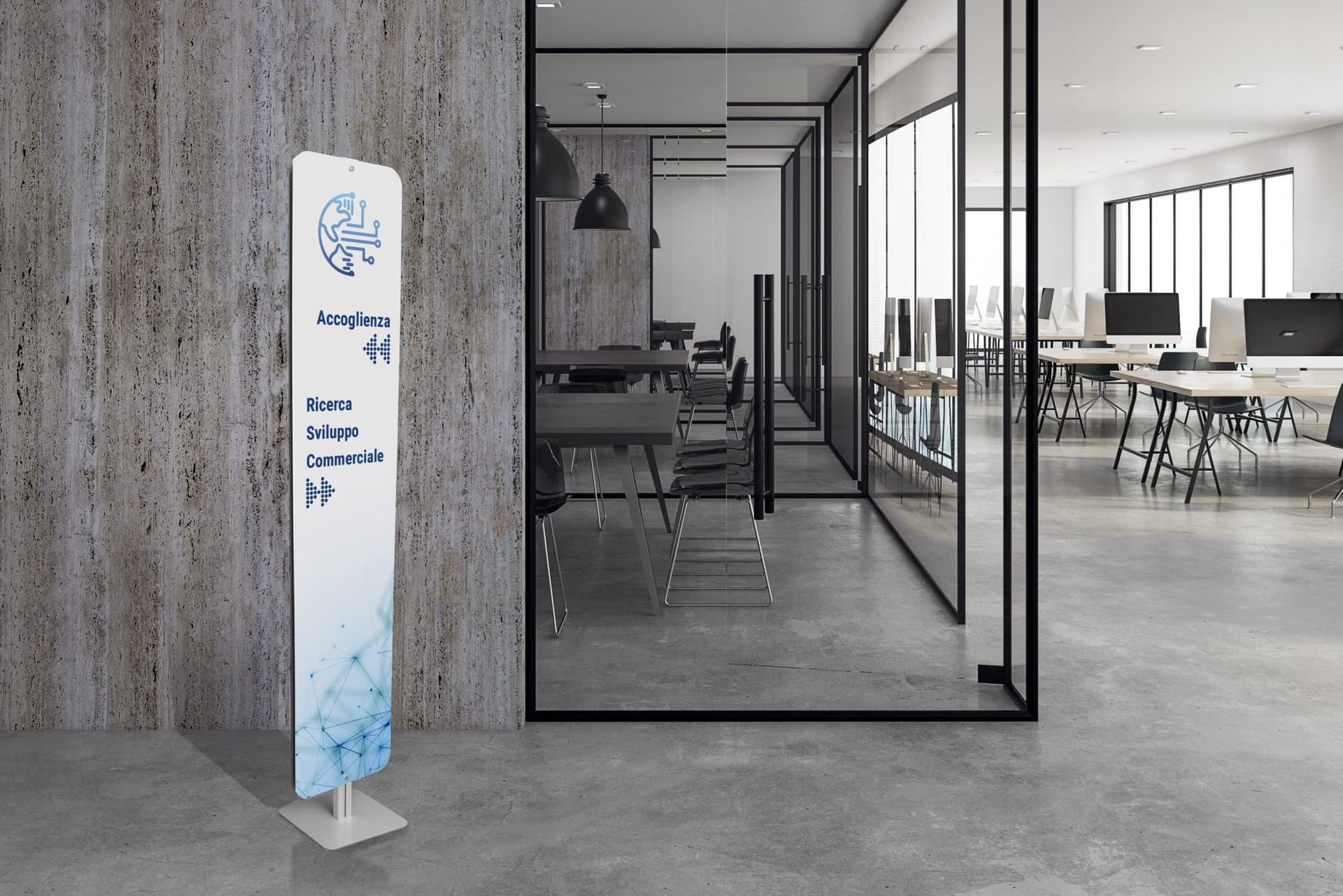 STUDIO T
IDENTITY
Double-sided advertising totem
