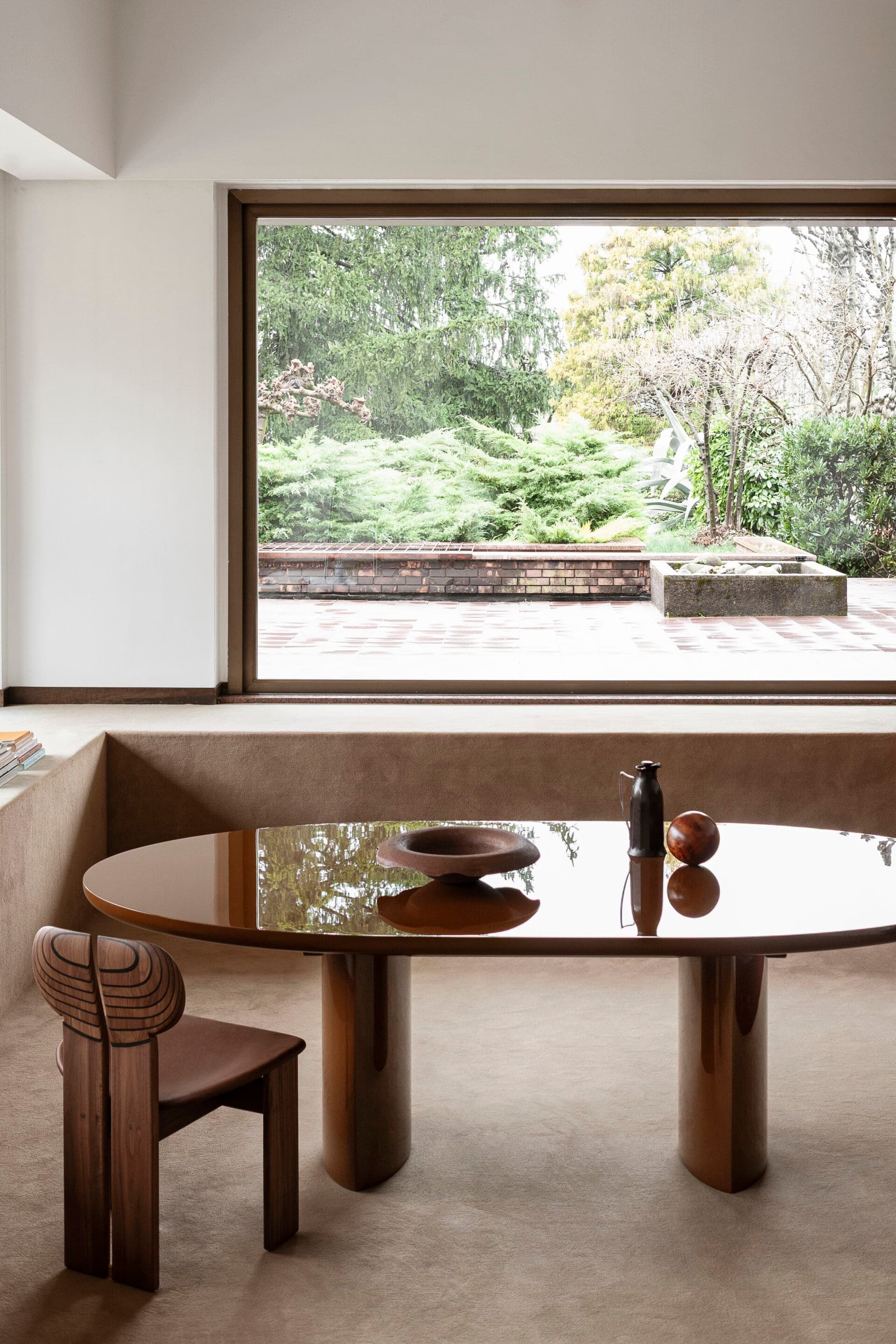 Tacchini
TORII LOVE
Oval wooden table