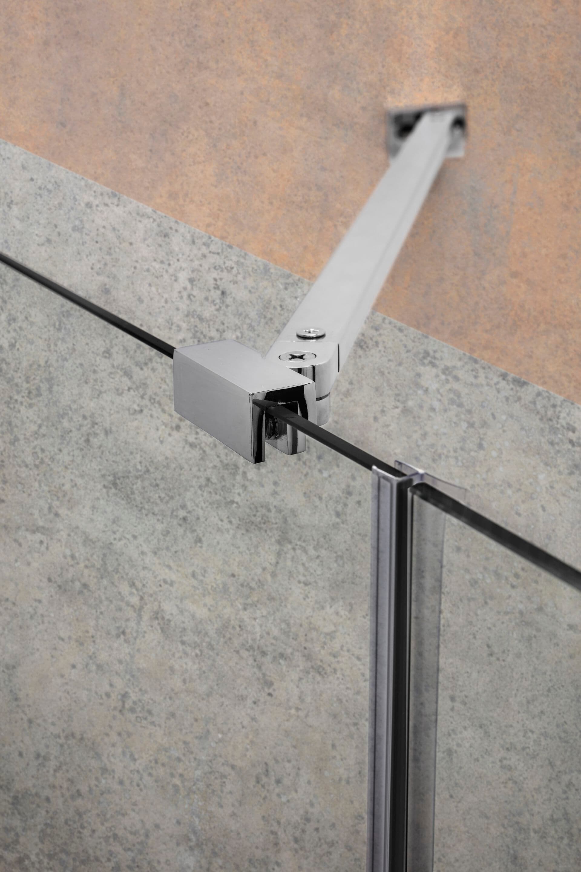 Tamanaco
TEPB43
Niche glass and aluminium shower cabin with hinged door