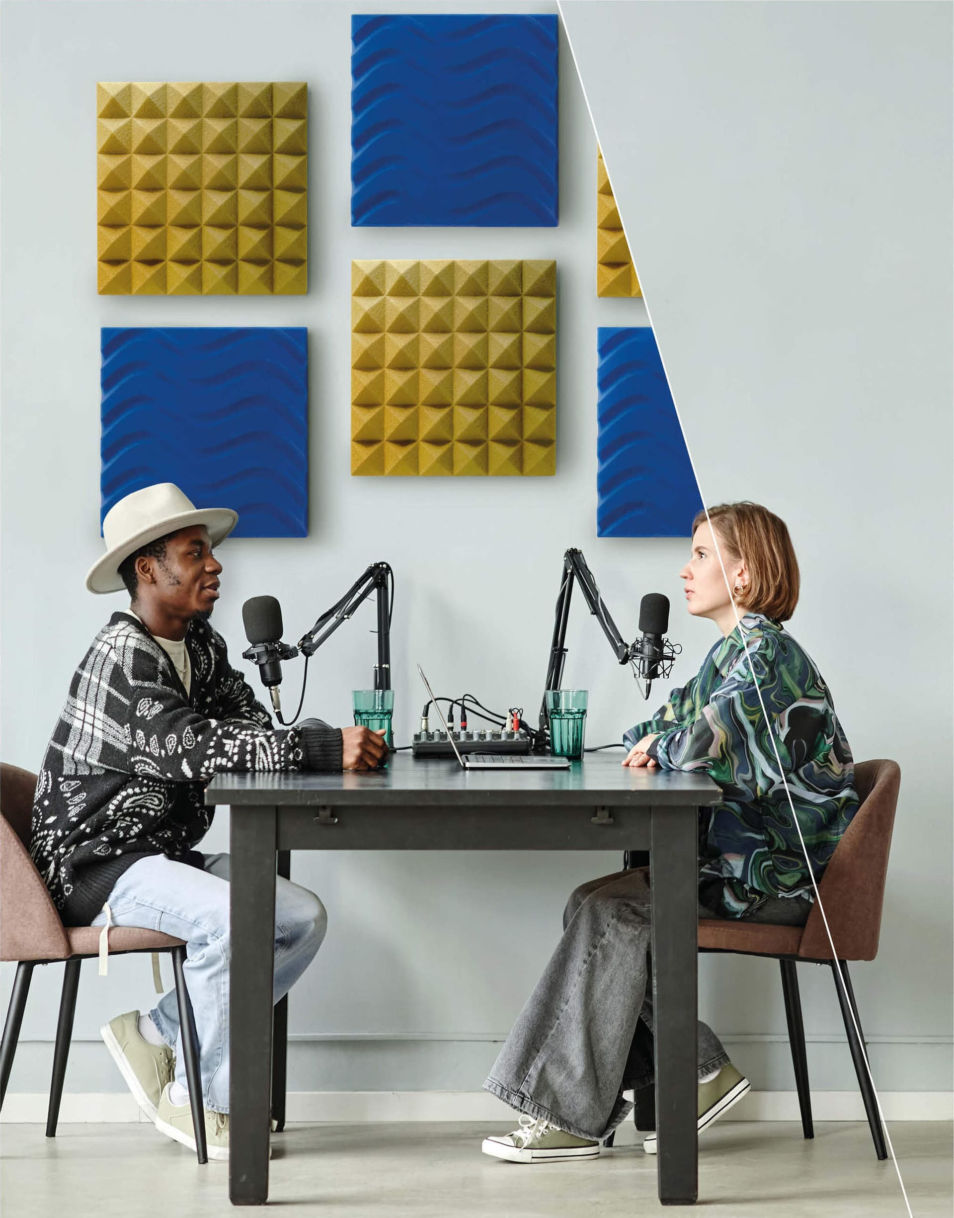 Tecsound
TECSOUND STUDIO
Wall-mounted Acoustic panel