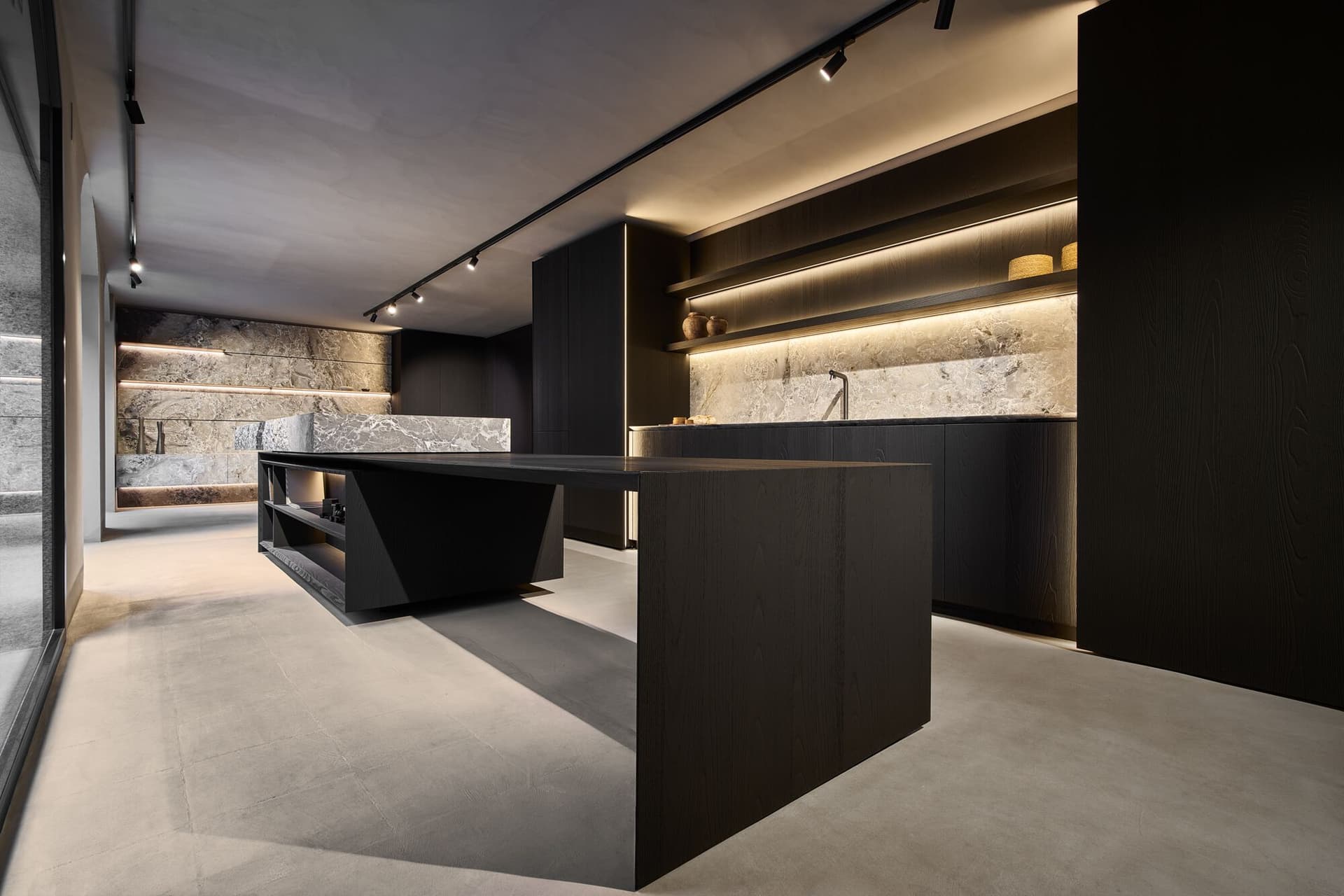 THE CUT
GENESI
Kitchen with island