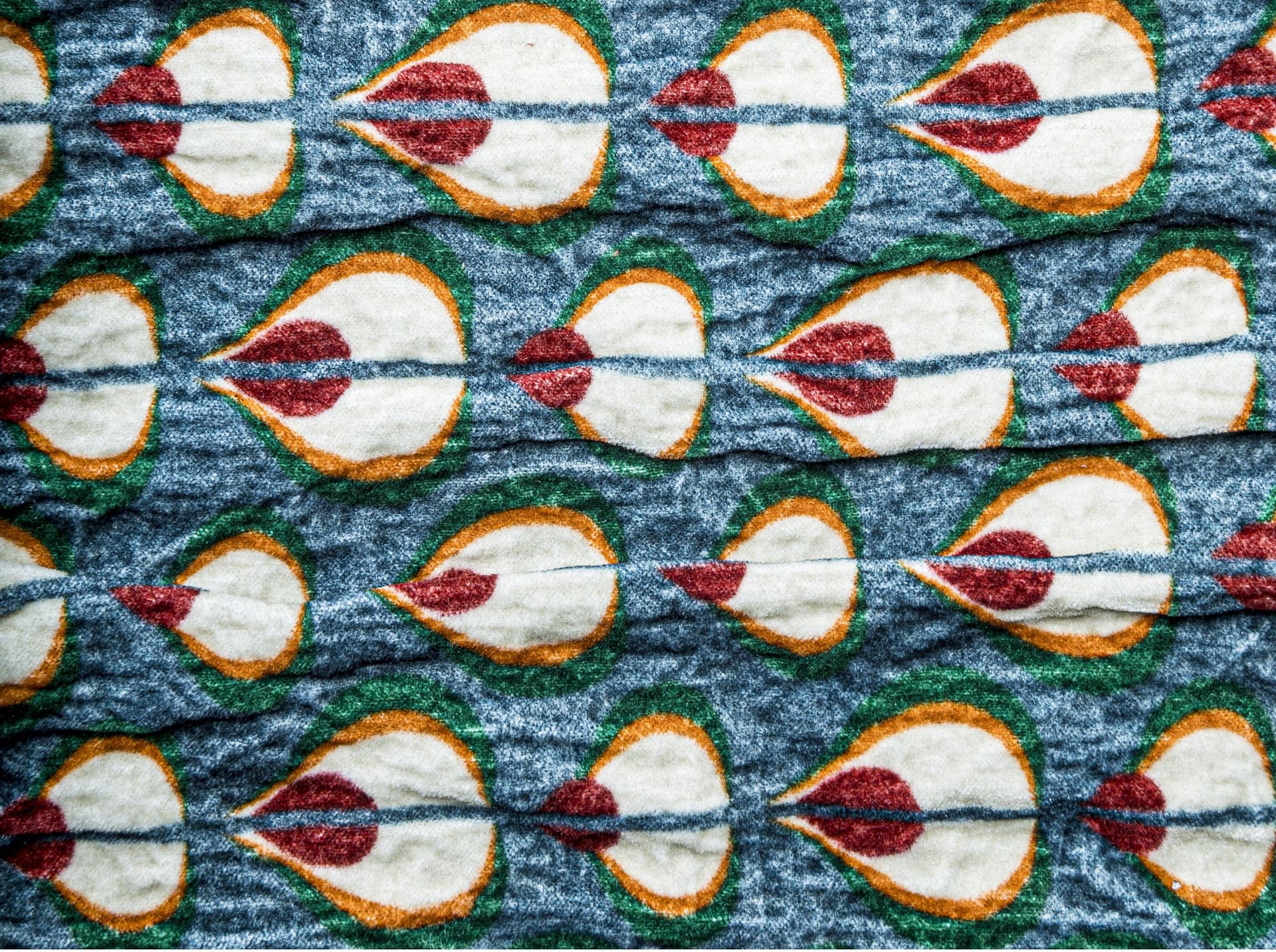 The House of Lyria
CARMENTE
Cotton fabric with graphic pattern