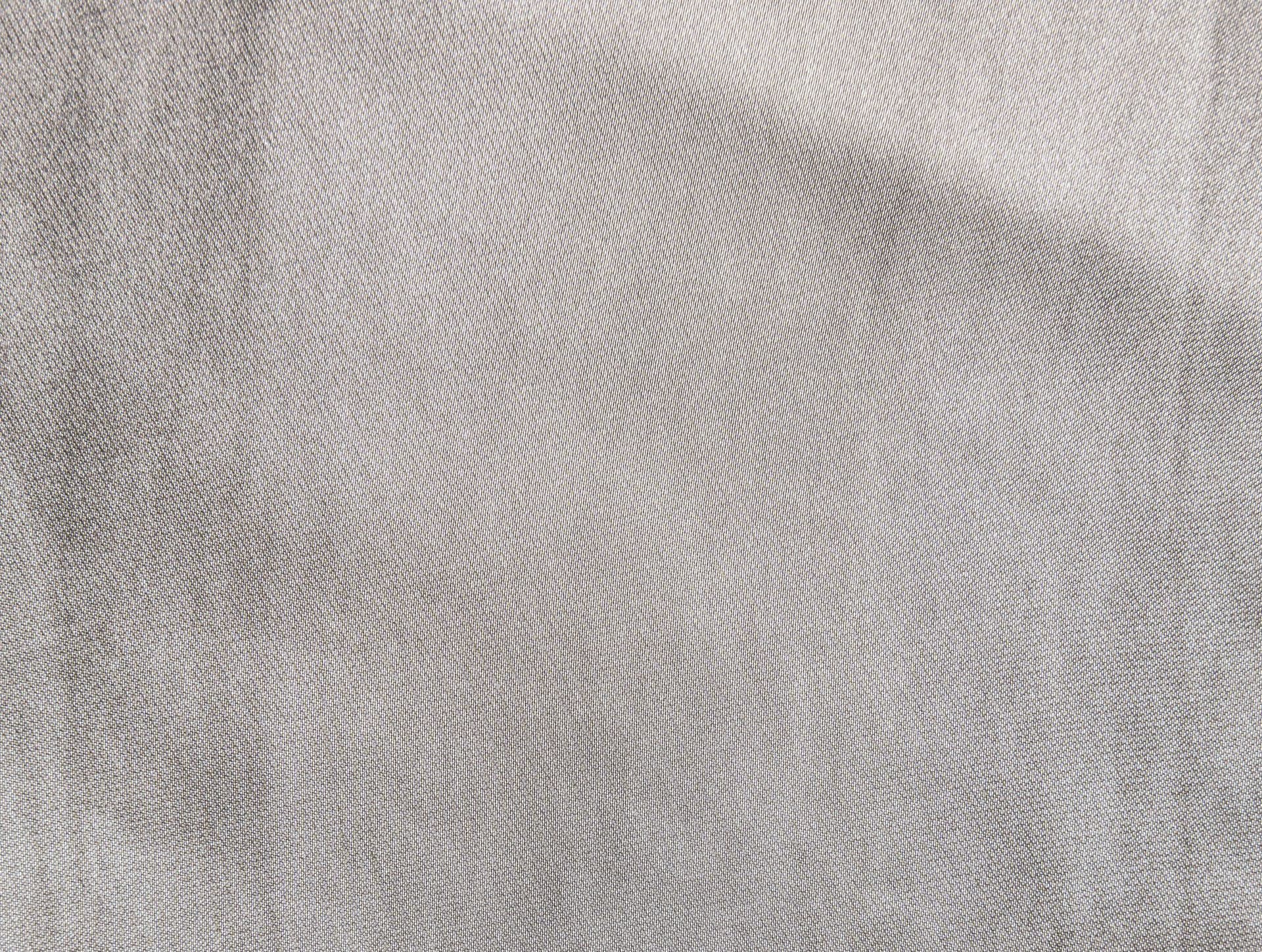 The House of Lyria
COLLEGE
Solid-color acetate and viscose fabric