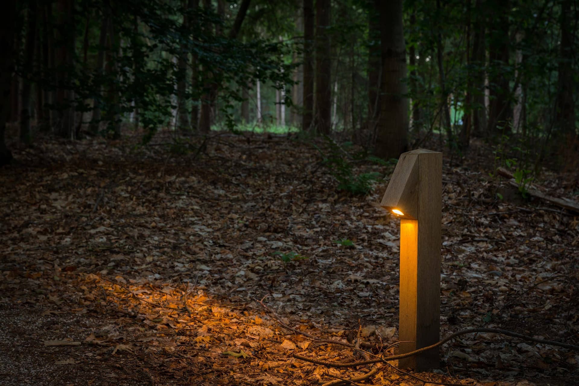 timberlab
PERI
LED wooden bollard light