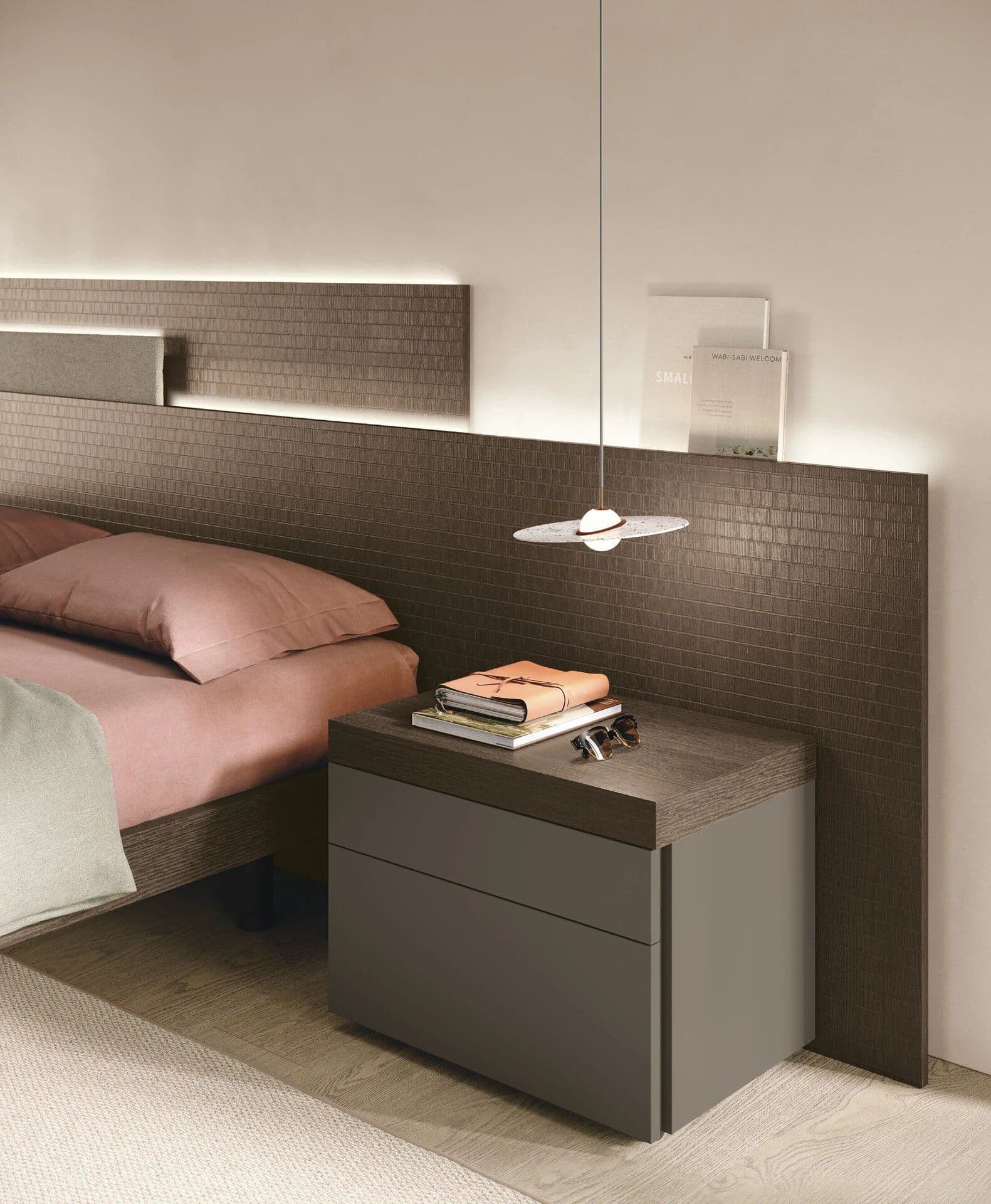 Tomasella
ZODIAC
Wooden bed with integrated lighting