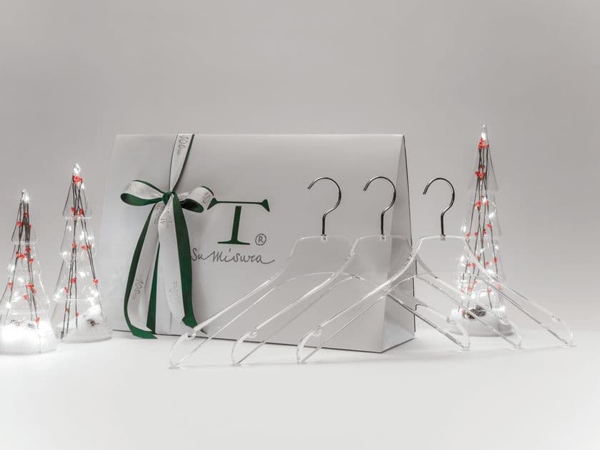 Toscanini
STELLA GIFT BOXES
Plexiglass clothes hanger