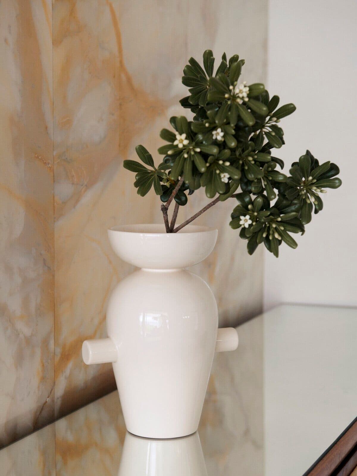 &Tradition
MOMENTO JH40
Round ceramic vase