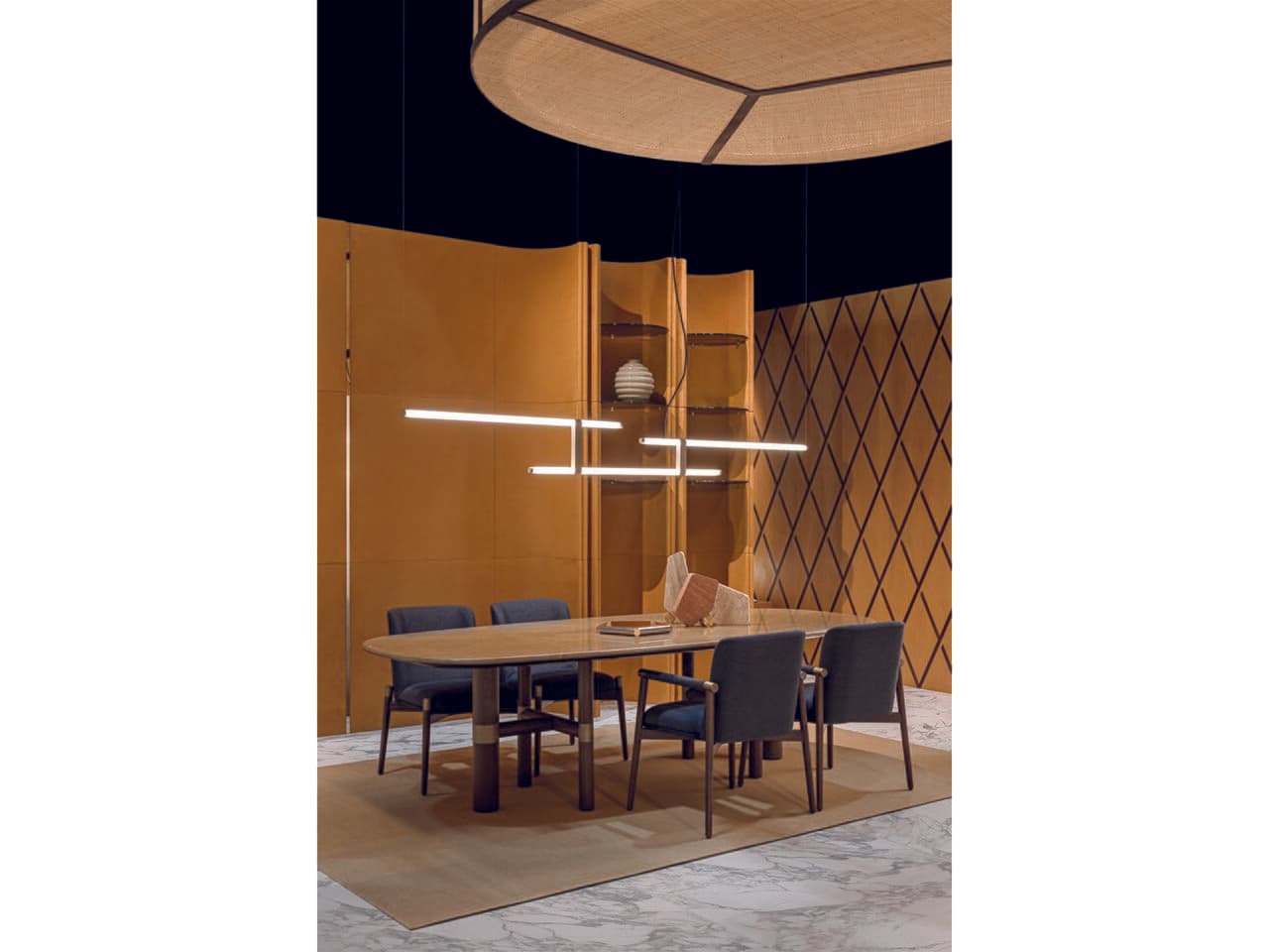 Turri
ATELIER
Rectangular walnut table