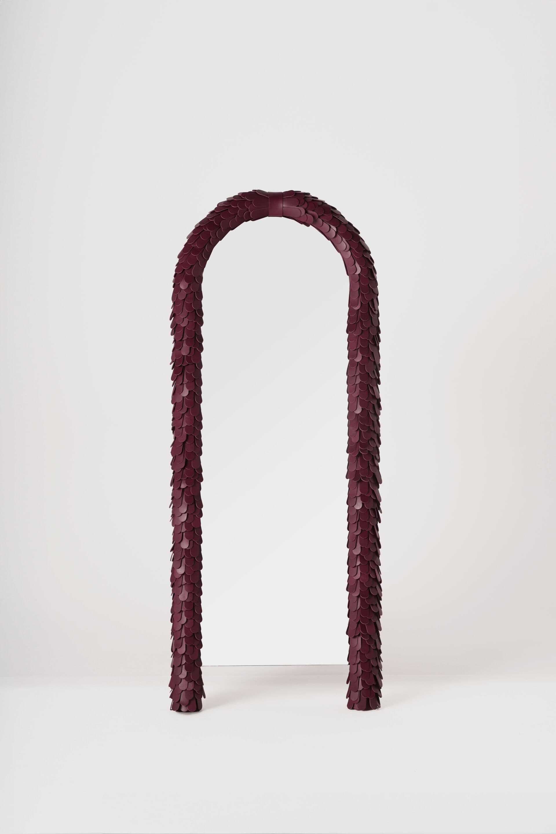 Uniqka
BETSY
Freestanding framed mirror