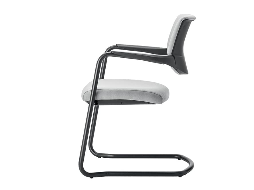 VAGHI
MOREA COMFORT GUEST
Cantilever upholstered chair with armrests