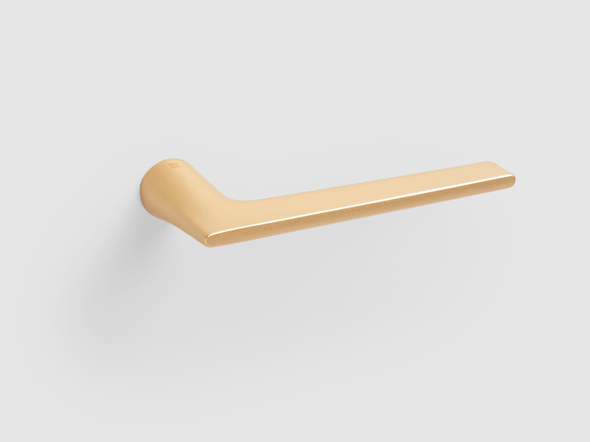 VERUM
LIEVE
Zamack handle without the rose