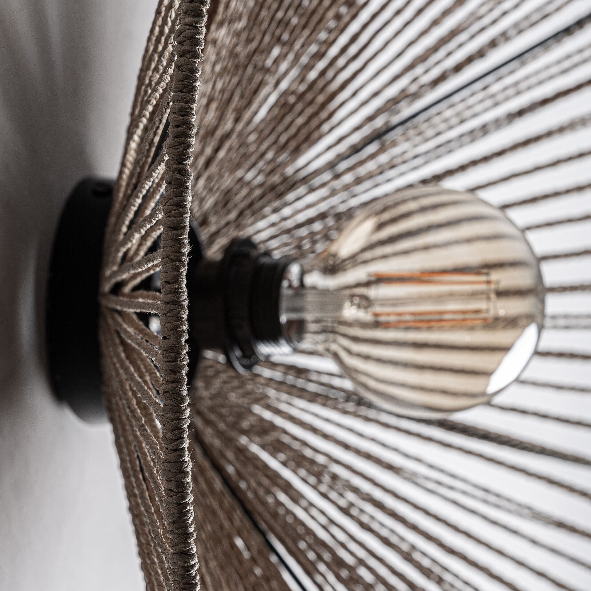 Vical Home
JACQUARD
Raffia ceiling lamp