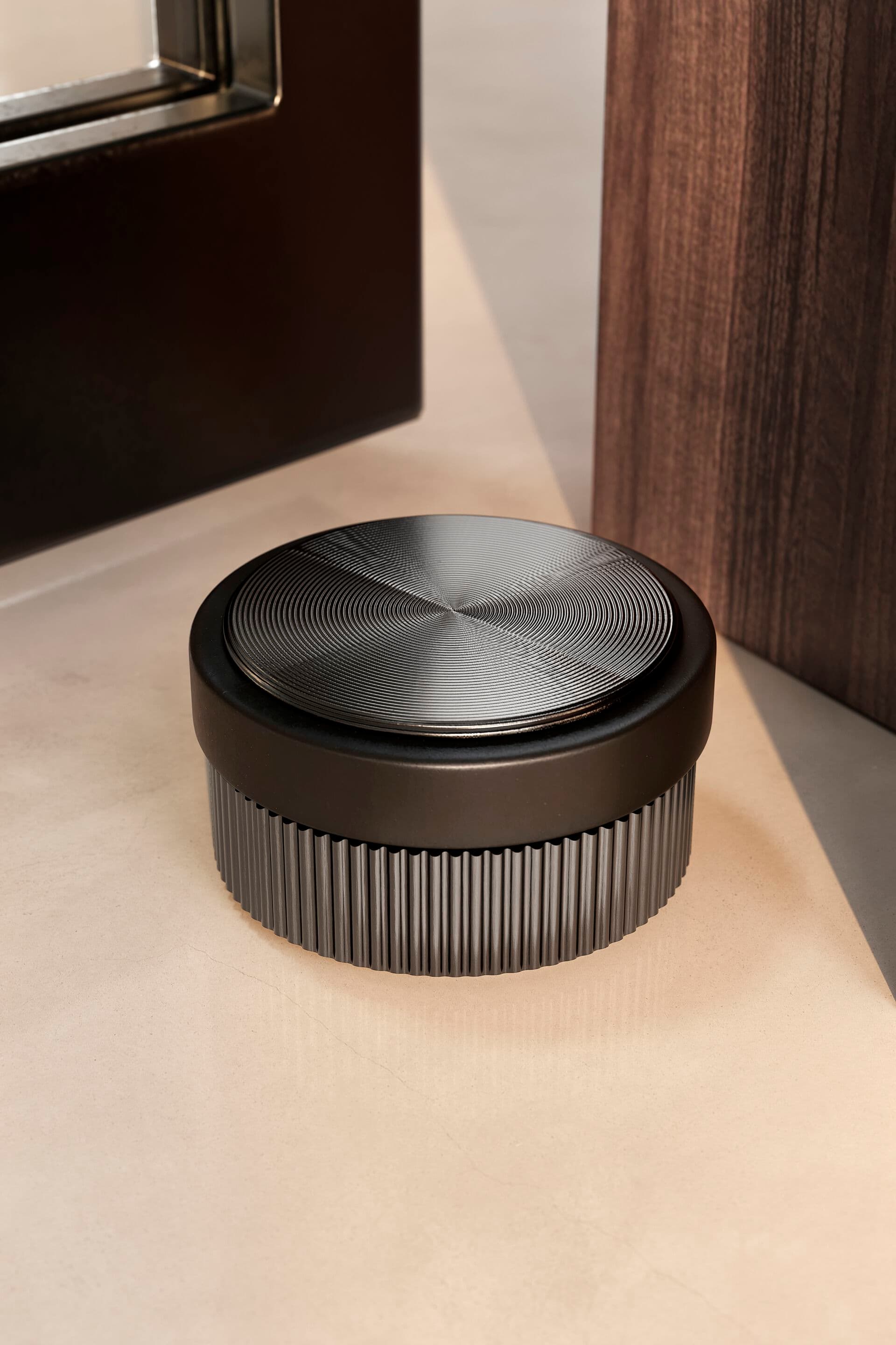 Viefe
BROOKLYN
Aluminium doorstop