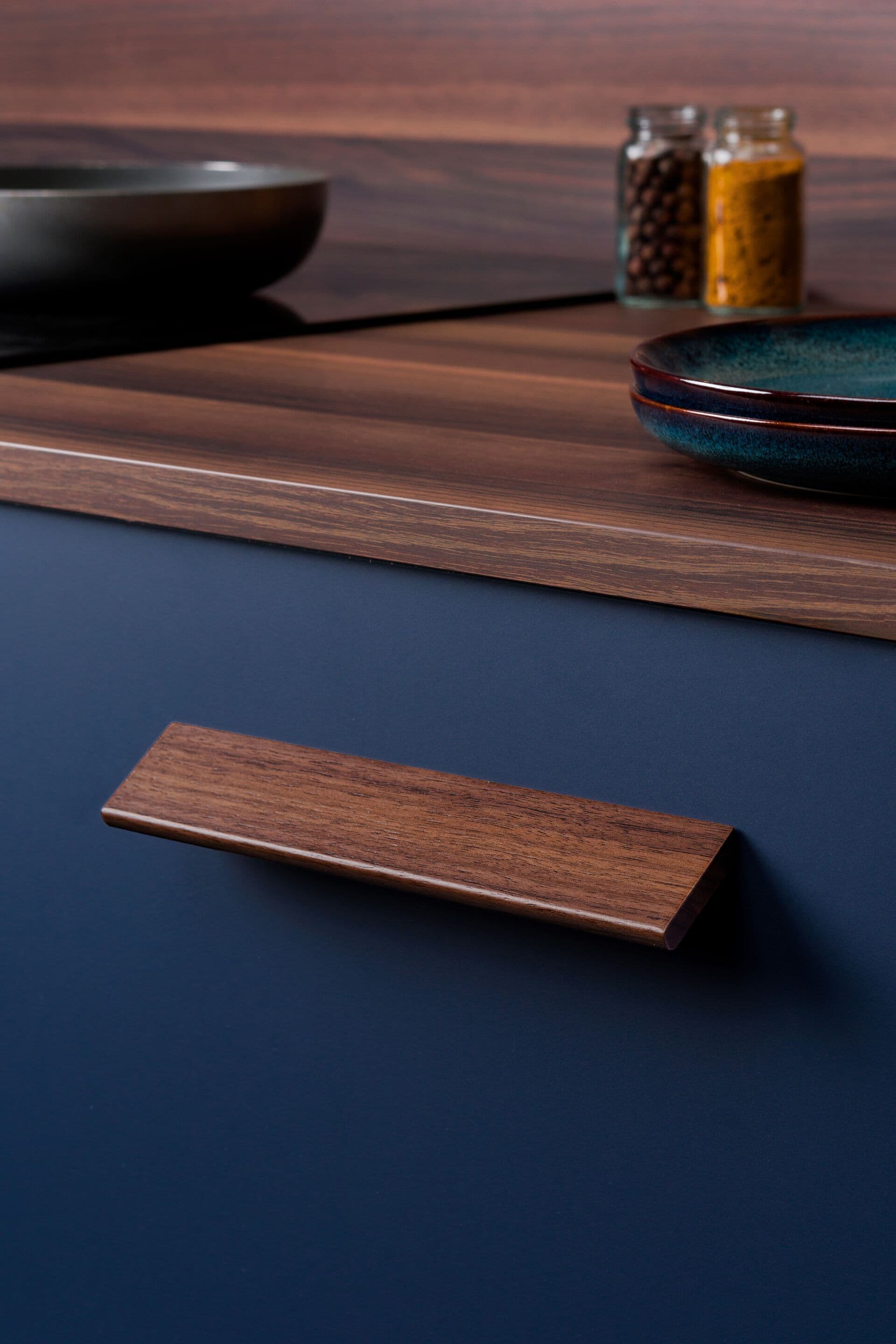 Viefe
CANO
Walnut furniture handle