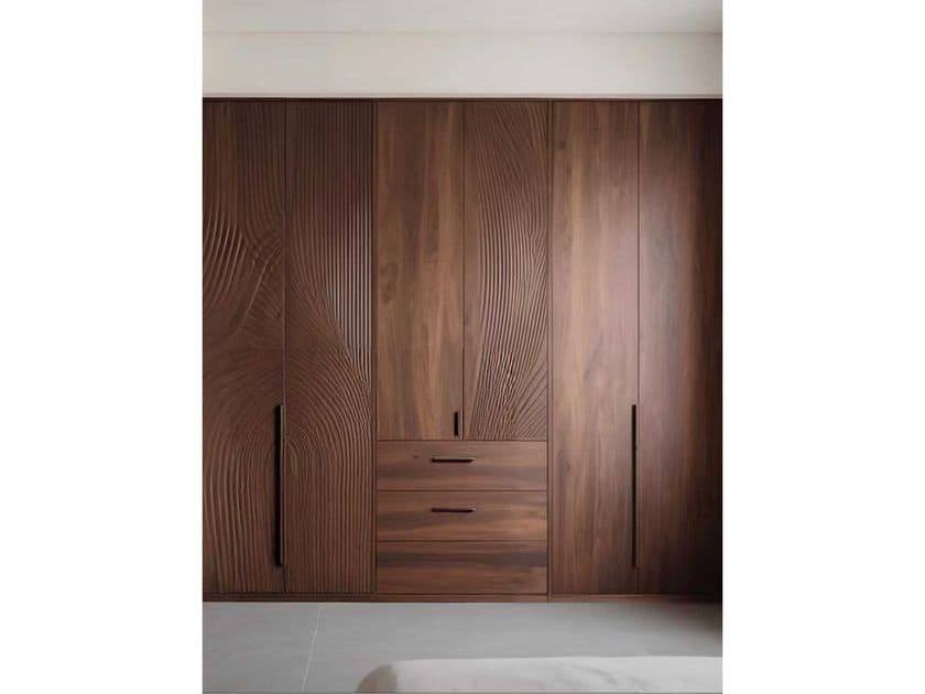 WANSHE
SOLID WOOD WARDROBE
Wooden wardrobe