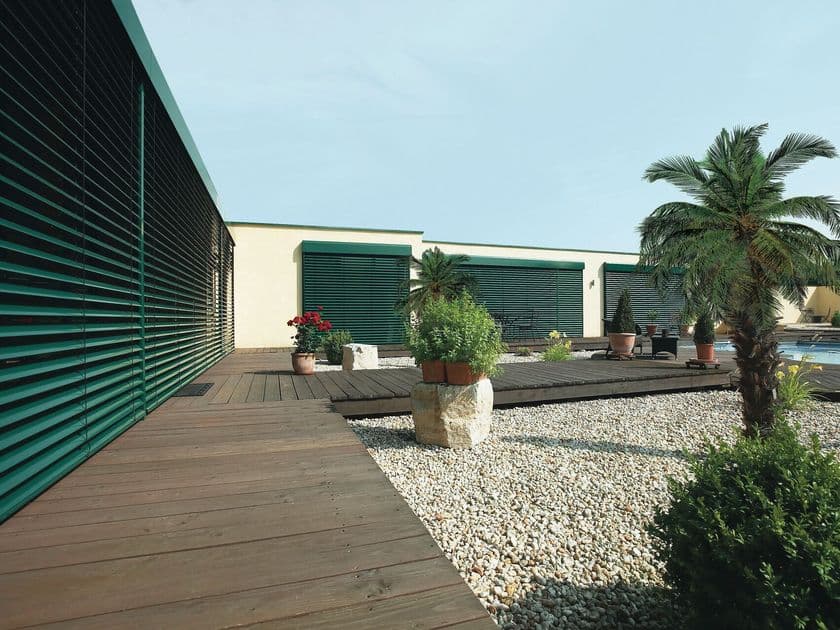 WAREMA
SELF-SUPPORTING EXTERNAL VENETIAN BLINDS
Aluminium solar shading