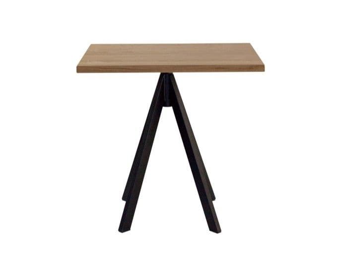 XLINE
IKEBANA
Square laminate table