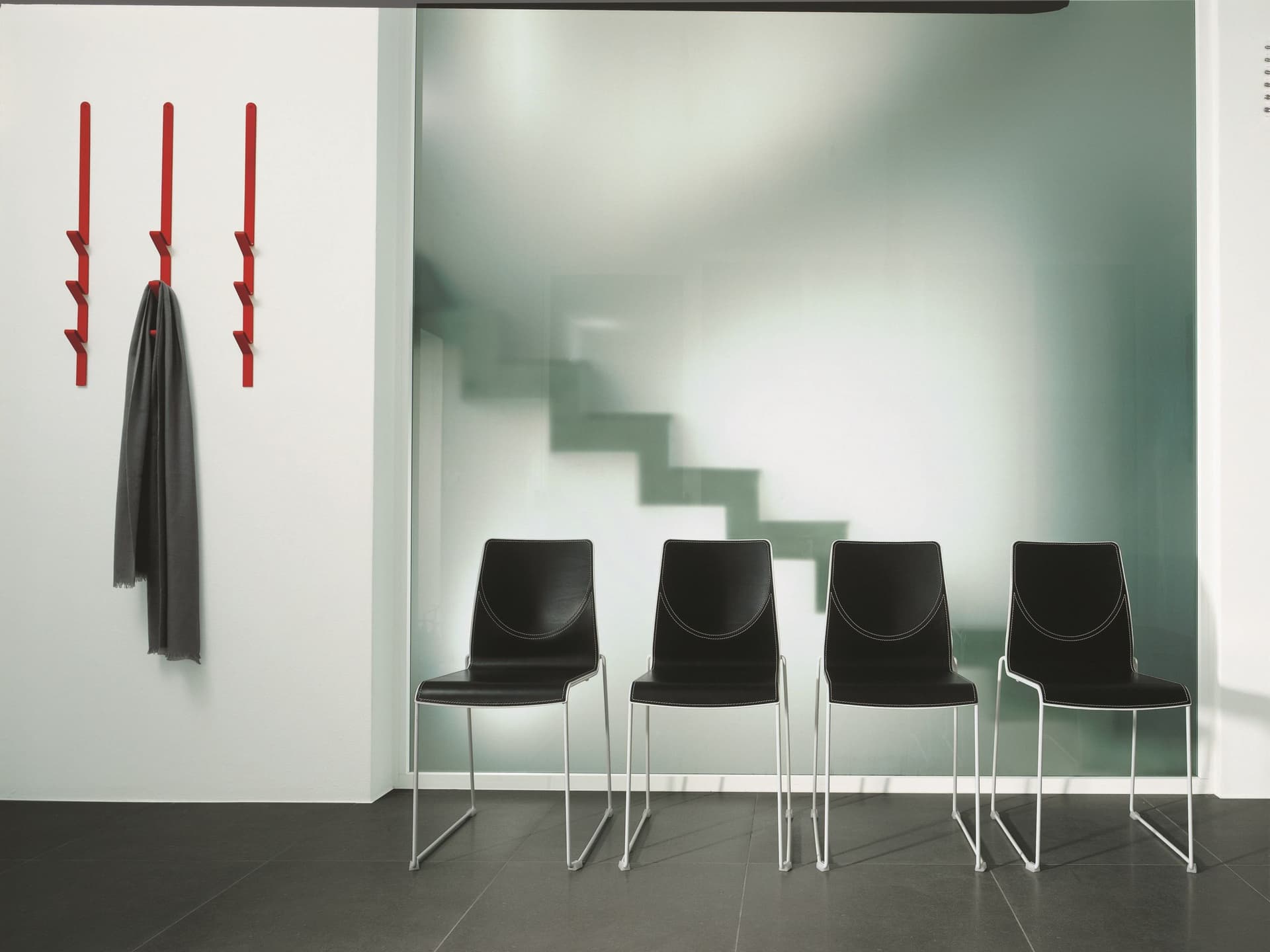 YDF
DIDI SYSTEM
Wall-mounted steel coat rack