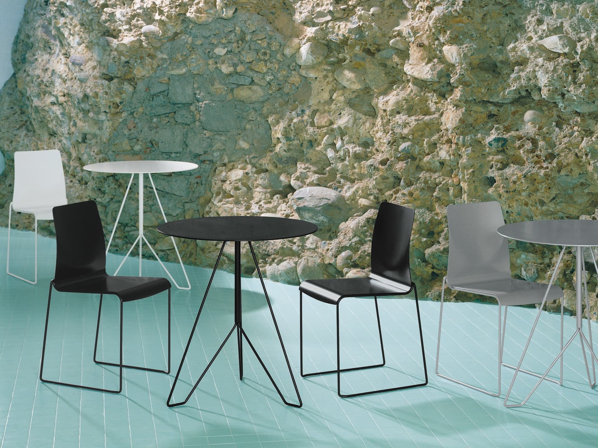 YDF
MAROCCHINO
Round contract table