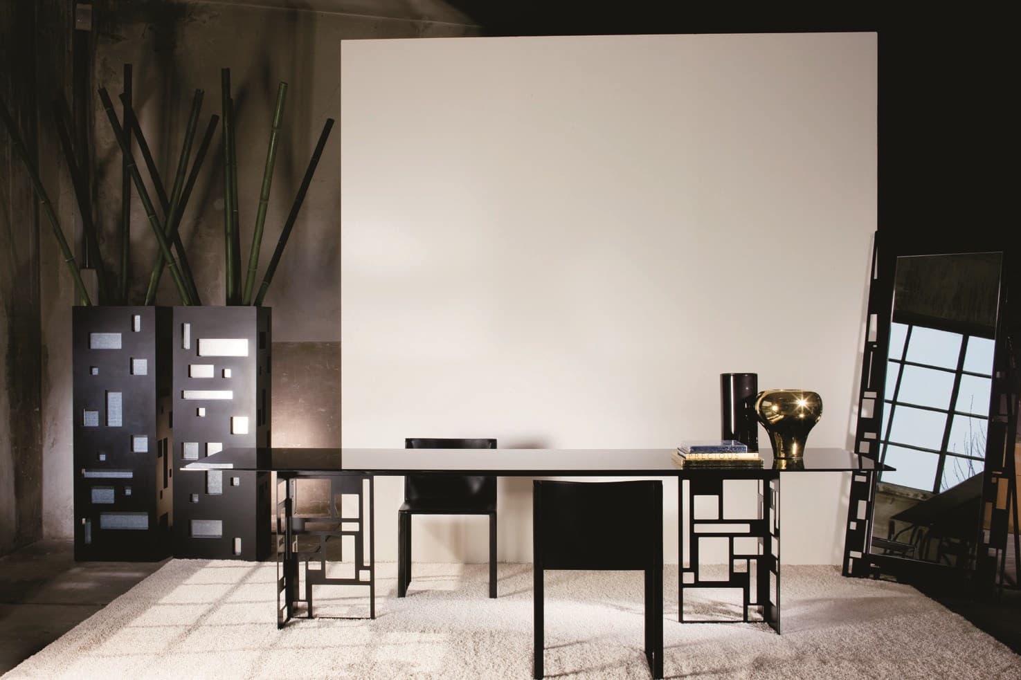 YDF
VELASCA
Rectangular custom table