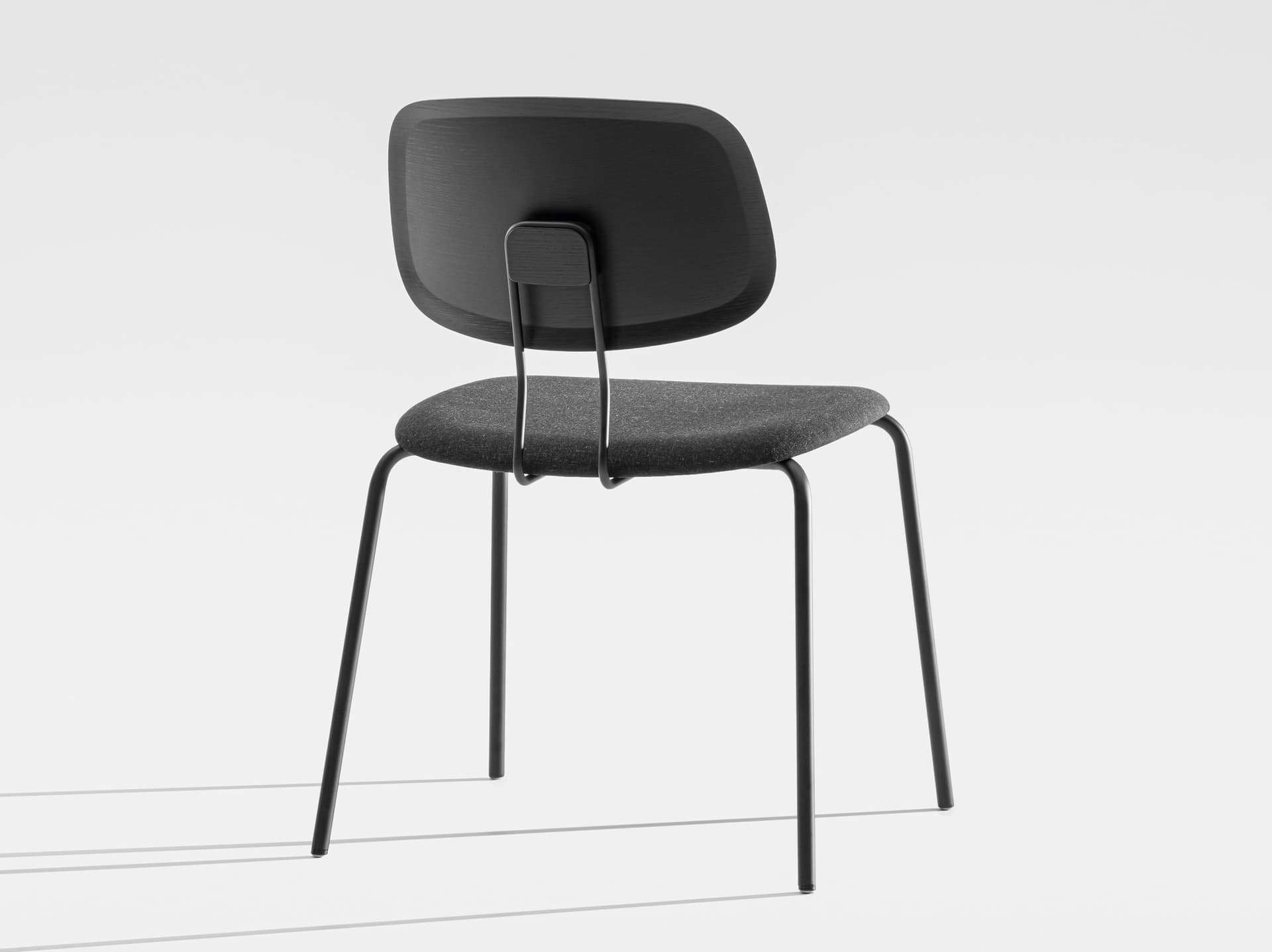 ZEITRAUM
OKITO PLY DINING
Wooden chair with padded seat